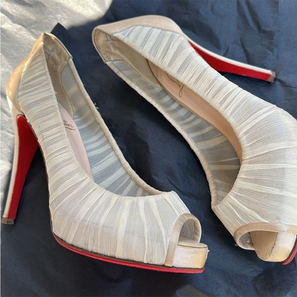 Authentic Christian Louboutin👠♥️💋.. - Picture 2 of 11